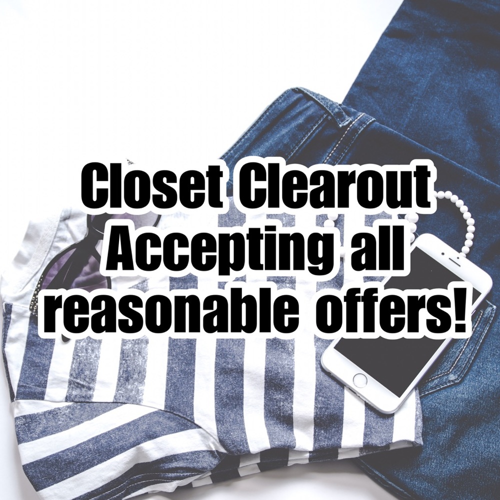 CLEANING OUT MY CLOSET!!